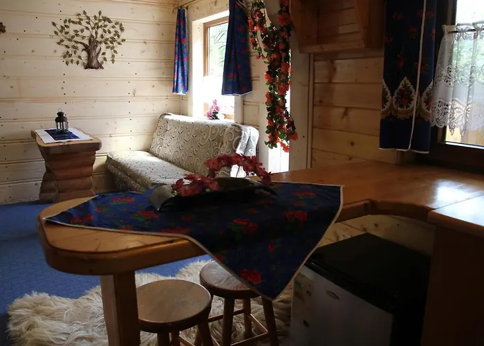 Pod Zielonym Lasem Chalet *