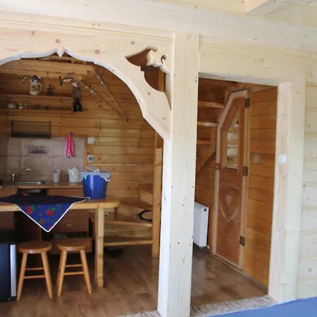 Pod Zielonym Lasem Chalet *